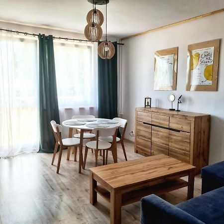 Apartament Walbrzych / Piaskowa Gora Bagian luar foto